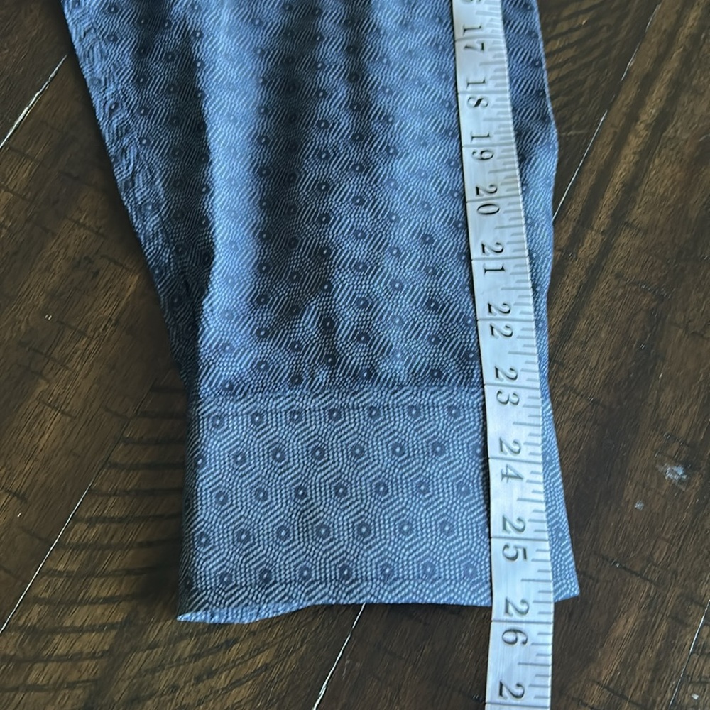 Tommy Bahama Men's Blue Patterned Shirt - Picture 12 of 13